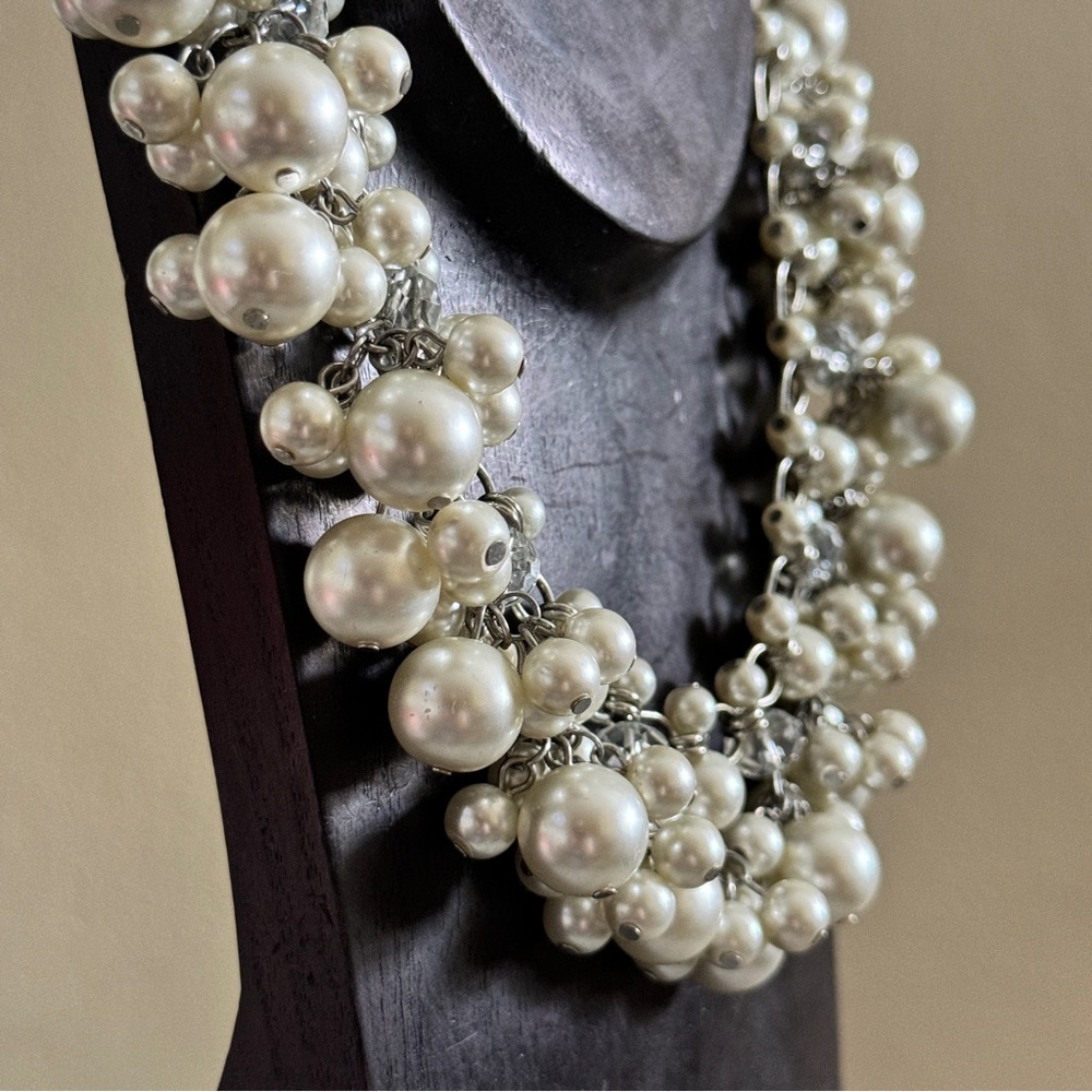Pearl Cluster Statement Necklace - image 3